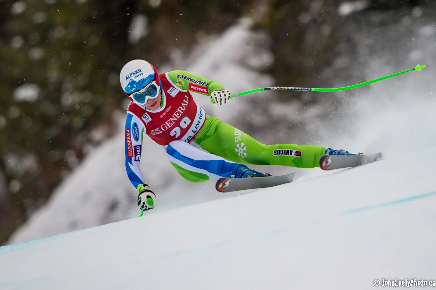 JE 201612 W WC Ski-6.jpg