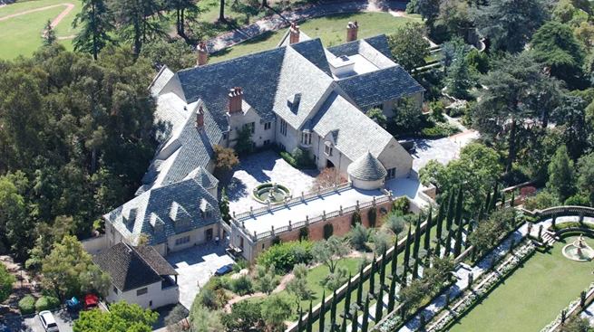 PHOTO CREDIT: Above aerial photo of Greystone Mansion is from here .