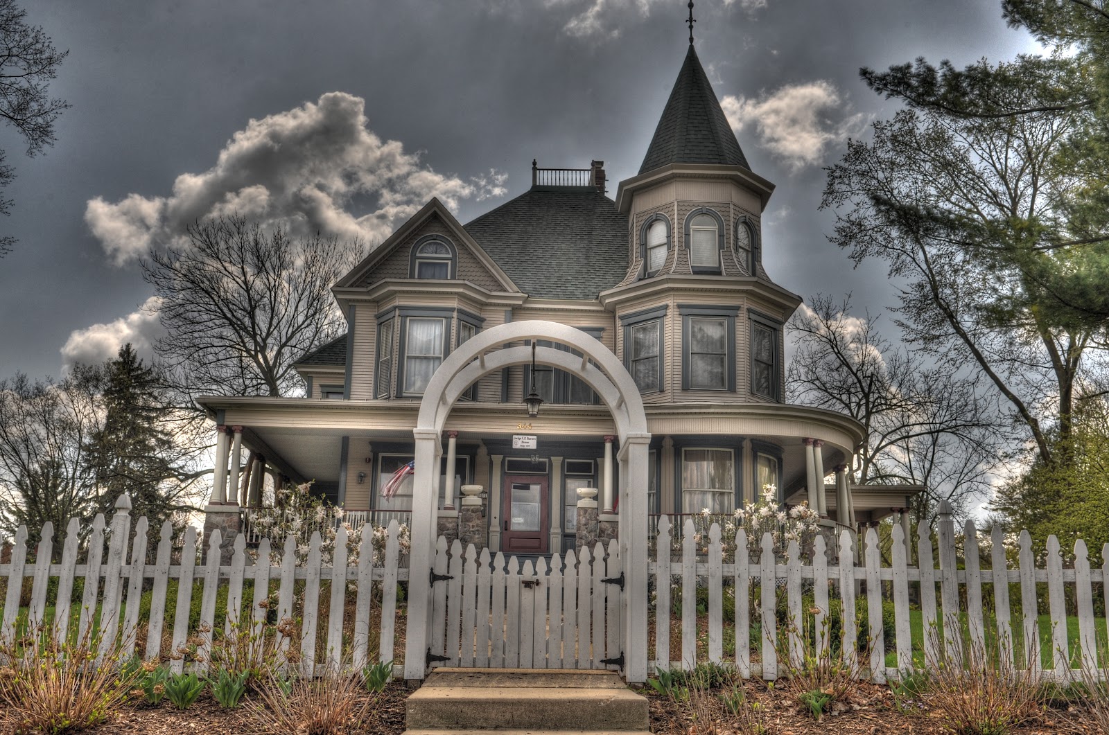 Image of the house where Groundhog Day was filmed - via Google .
