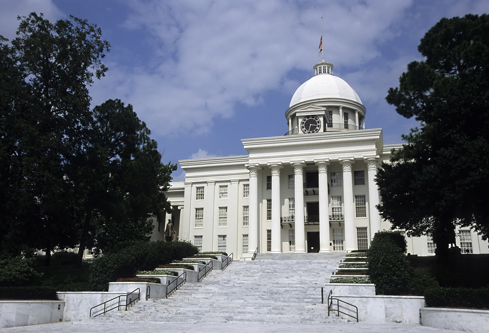 Alabama State Capitol building, one of the film locations of Selma - image via Wikipedia .