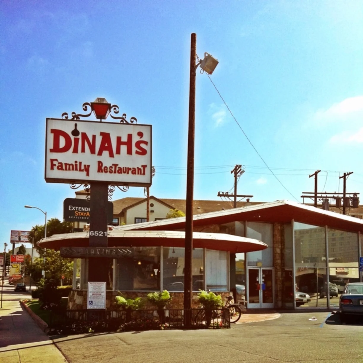 Dinah's Family Restaurant with its famous front-facing round windows, a favorite feature for filmmakers. Image via Google.