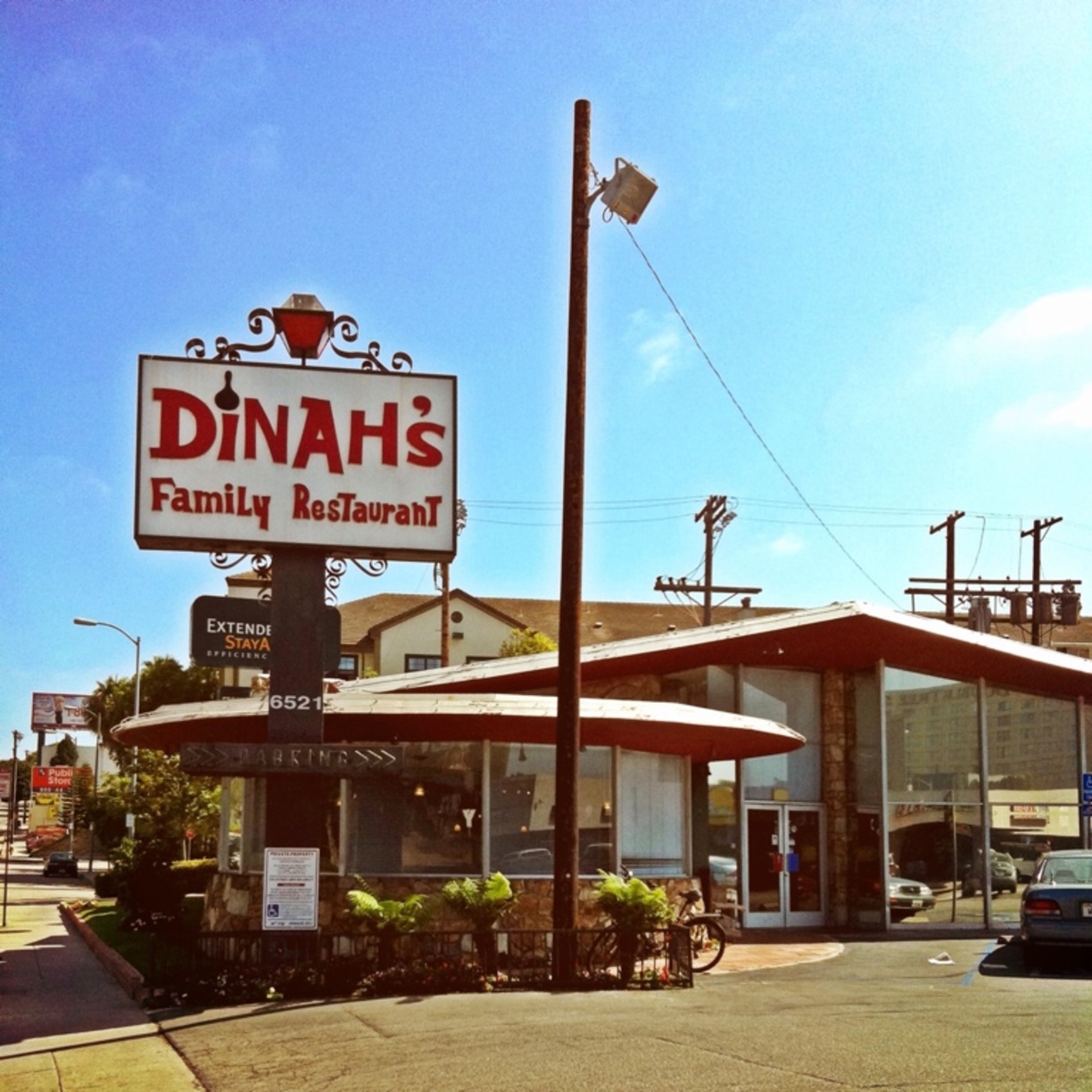 Dinah's Family Restaurant with its famous front-facing round windows, a favorite feature for filmmakers. Image via Google .