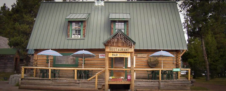Photo of Paulina Lake Lodge - via the official website of the Paulina Lake Lodge.