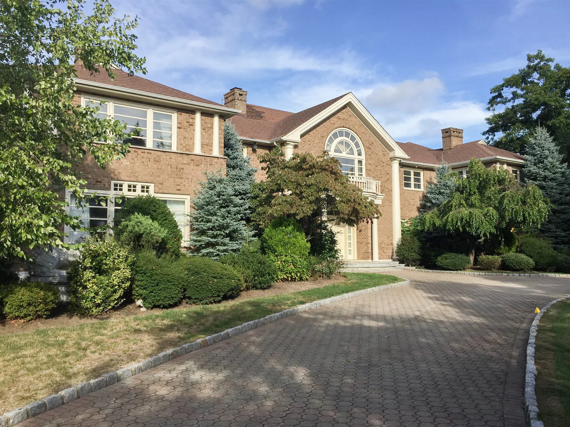 FEATURED LOCATION: Timeless Elegant Brick Mansion in Alpine, New Jersey
