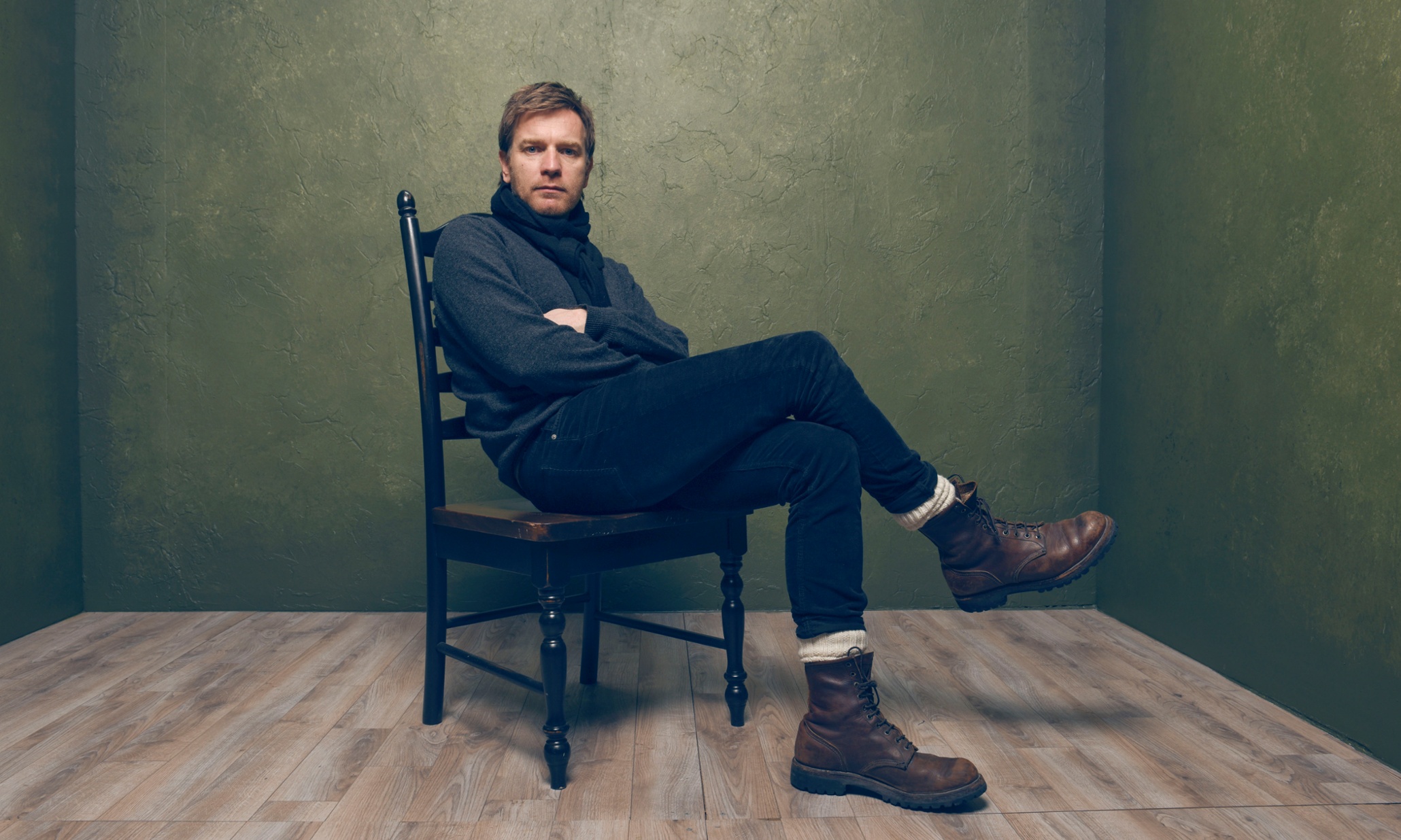 Ewan McGregor directed and starred in American Pastoral, to premiere in October 2016. Image via Google .