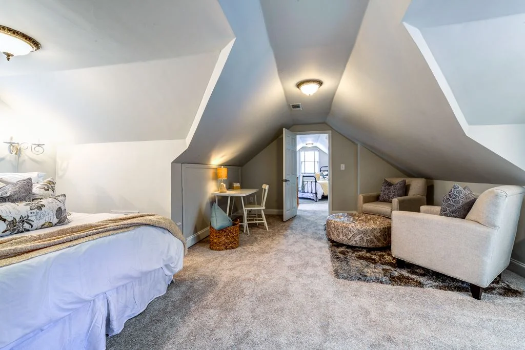 FEATURED LOCATION Atlanta Grant Park Historic Bungalow — LocationsHub