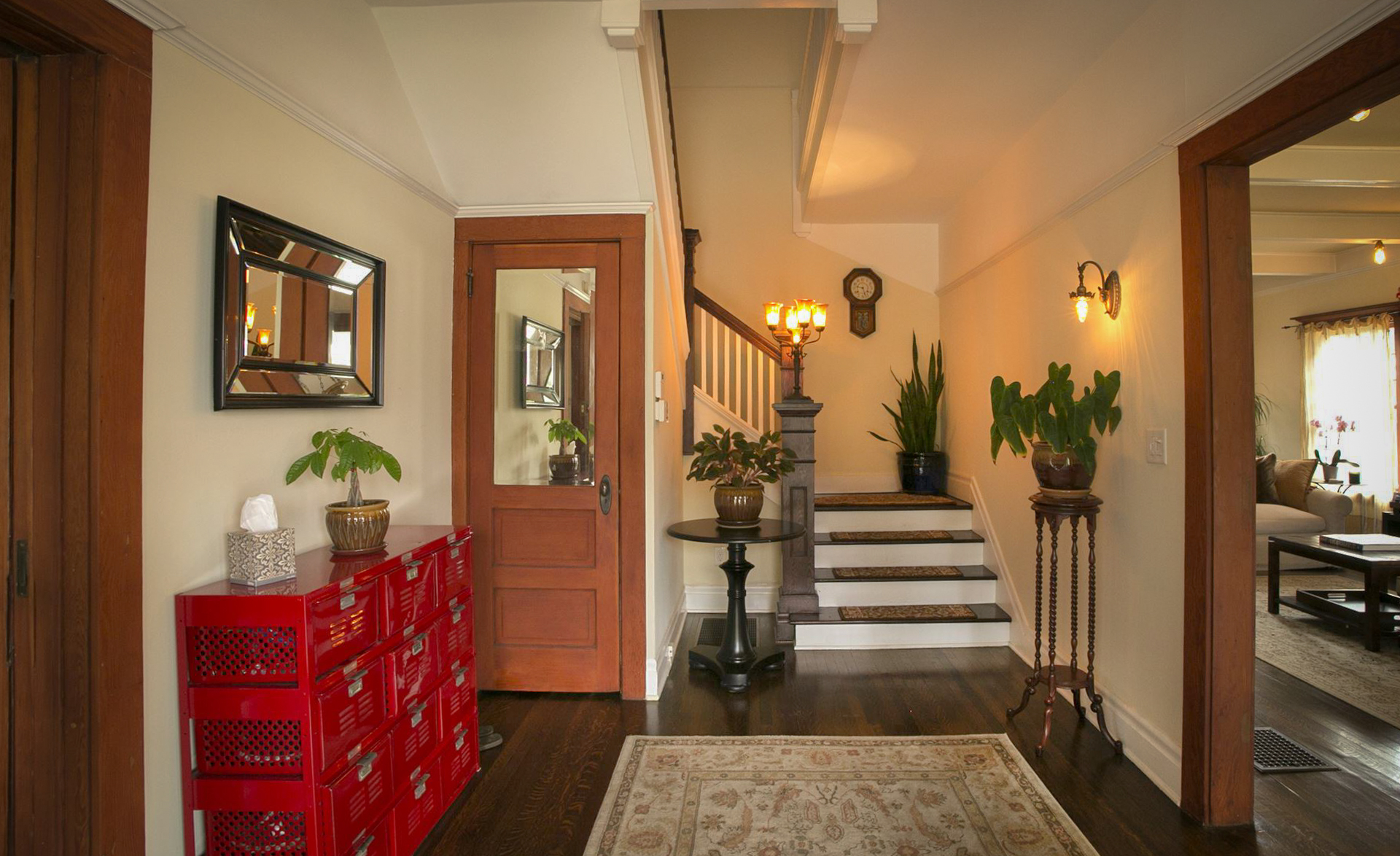 FEATURED LOCATION Historic West Adams House — LocationsHub