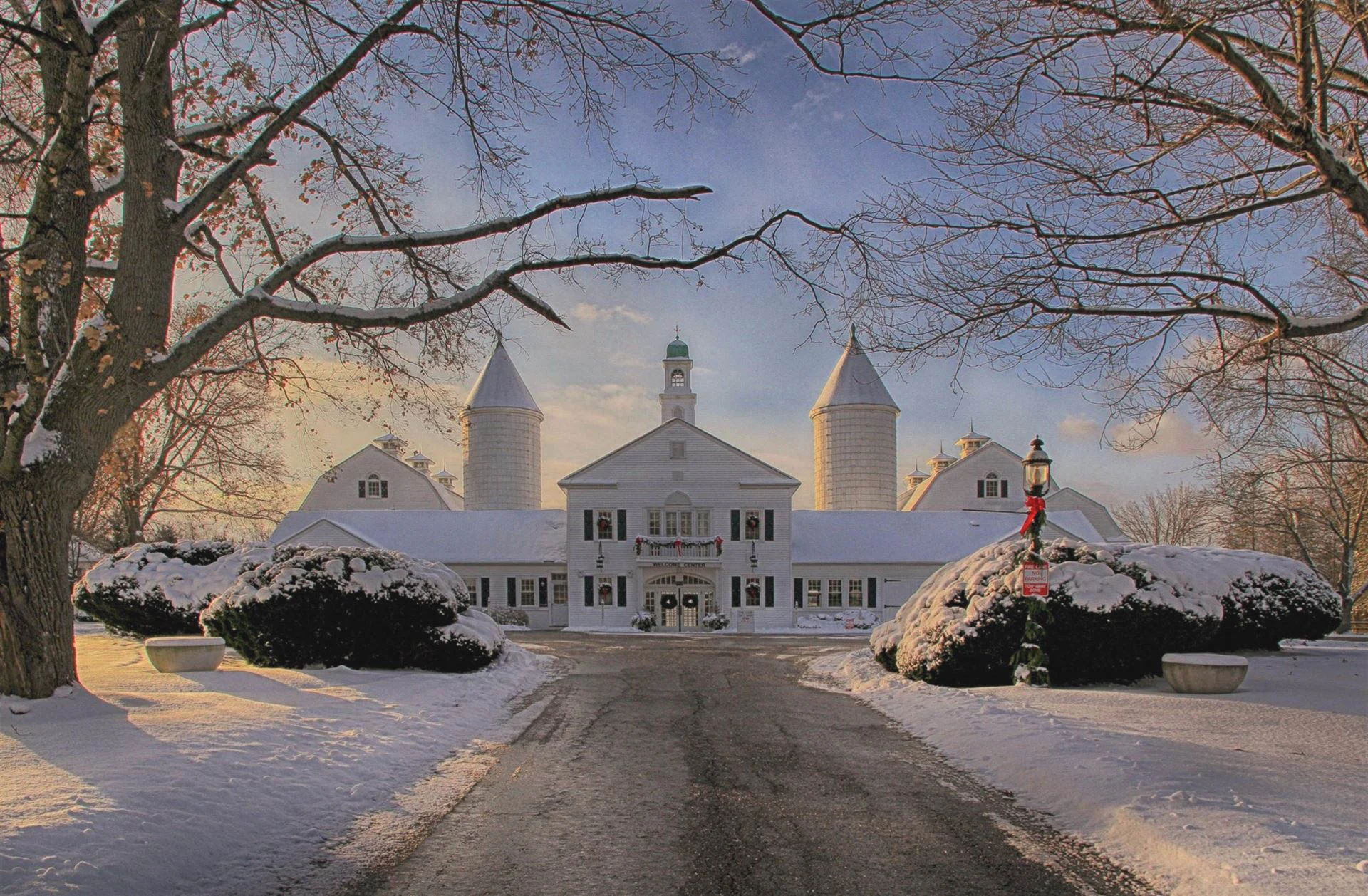 FEATURED FILMING LOCATION Fieldcrest Estate — LocationsHub