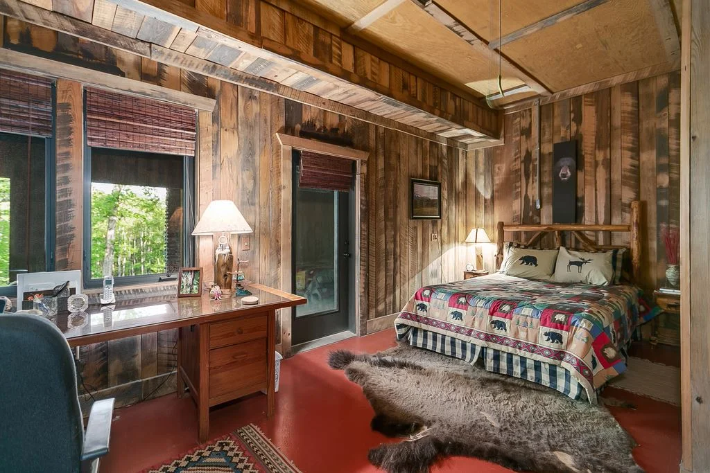 FEATURED FILMING LOCATION Stars Aligned River Retreat — LocationsHub