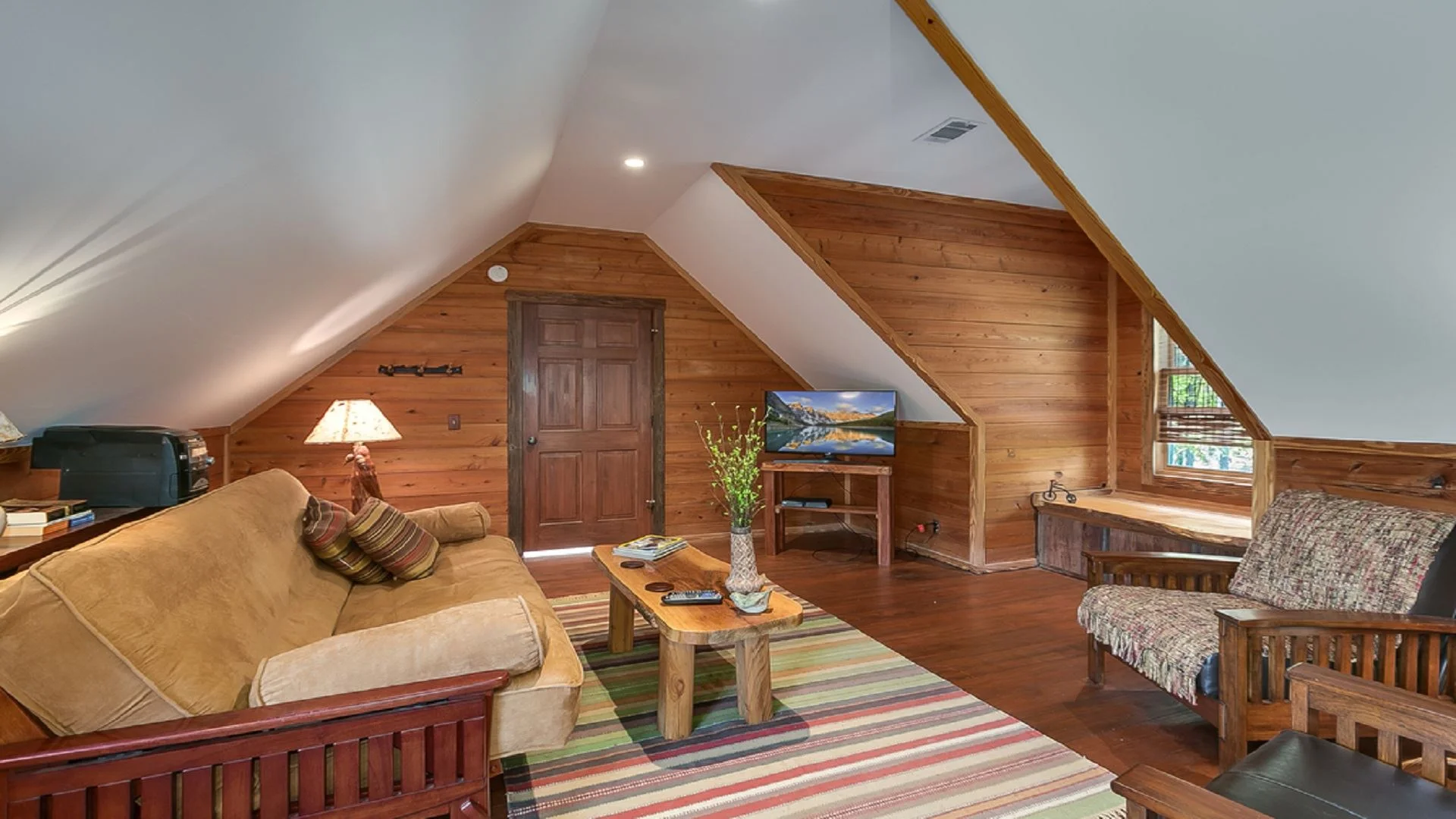 FEATURED FILMING LOCATION Stars Aligned River Retreat — LocationsHub