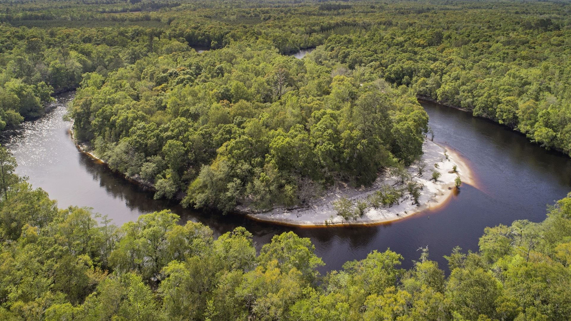 FEATURED FILMING LOCATION Stars Aligned River Retreat — LocationsHub