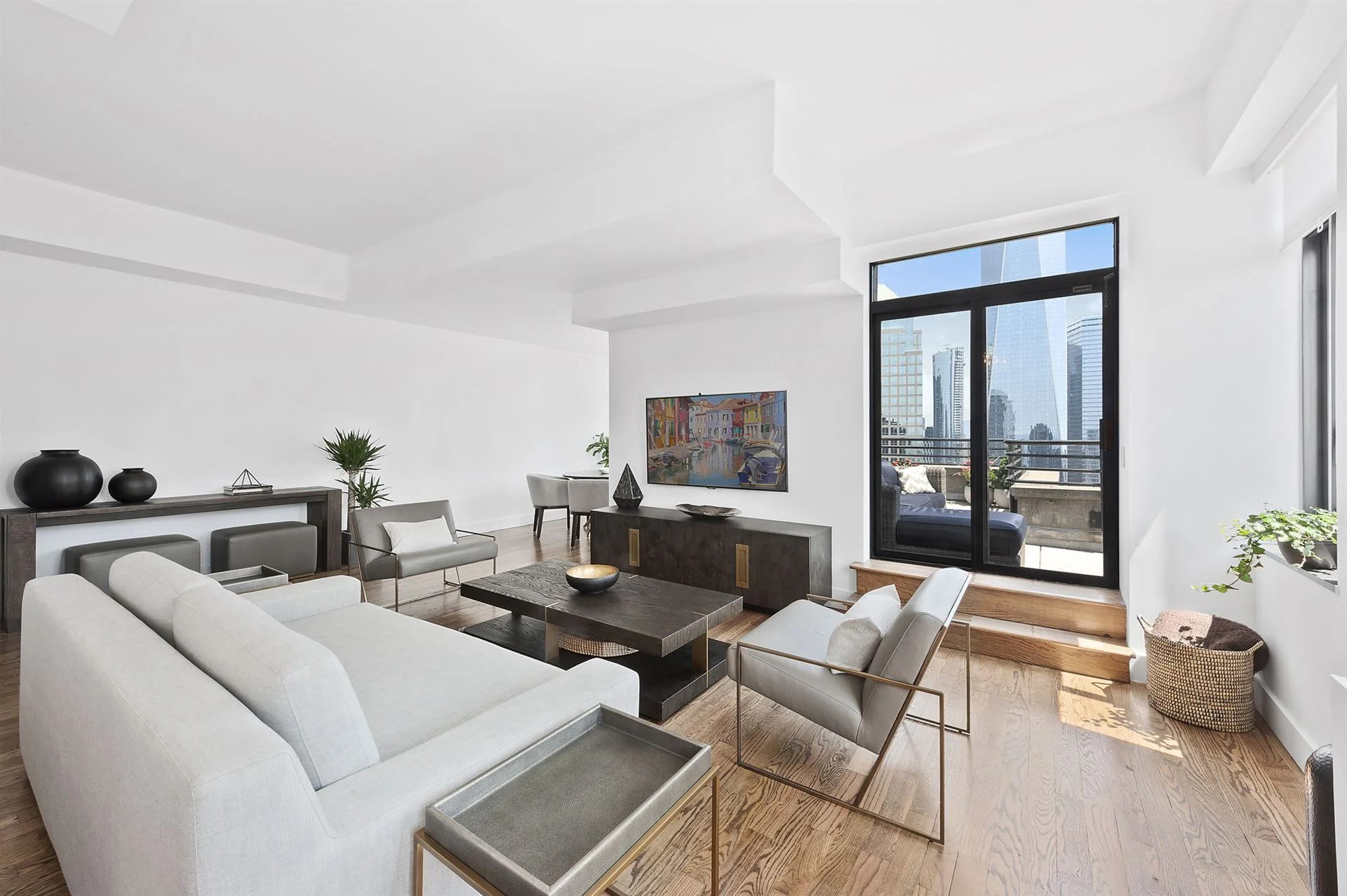 FEATURED FILMING LOCATION: Manhattan Penthouse Apartment — LocationsHub - Manhattan Penthouse Apartments With Cabana