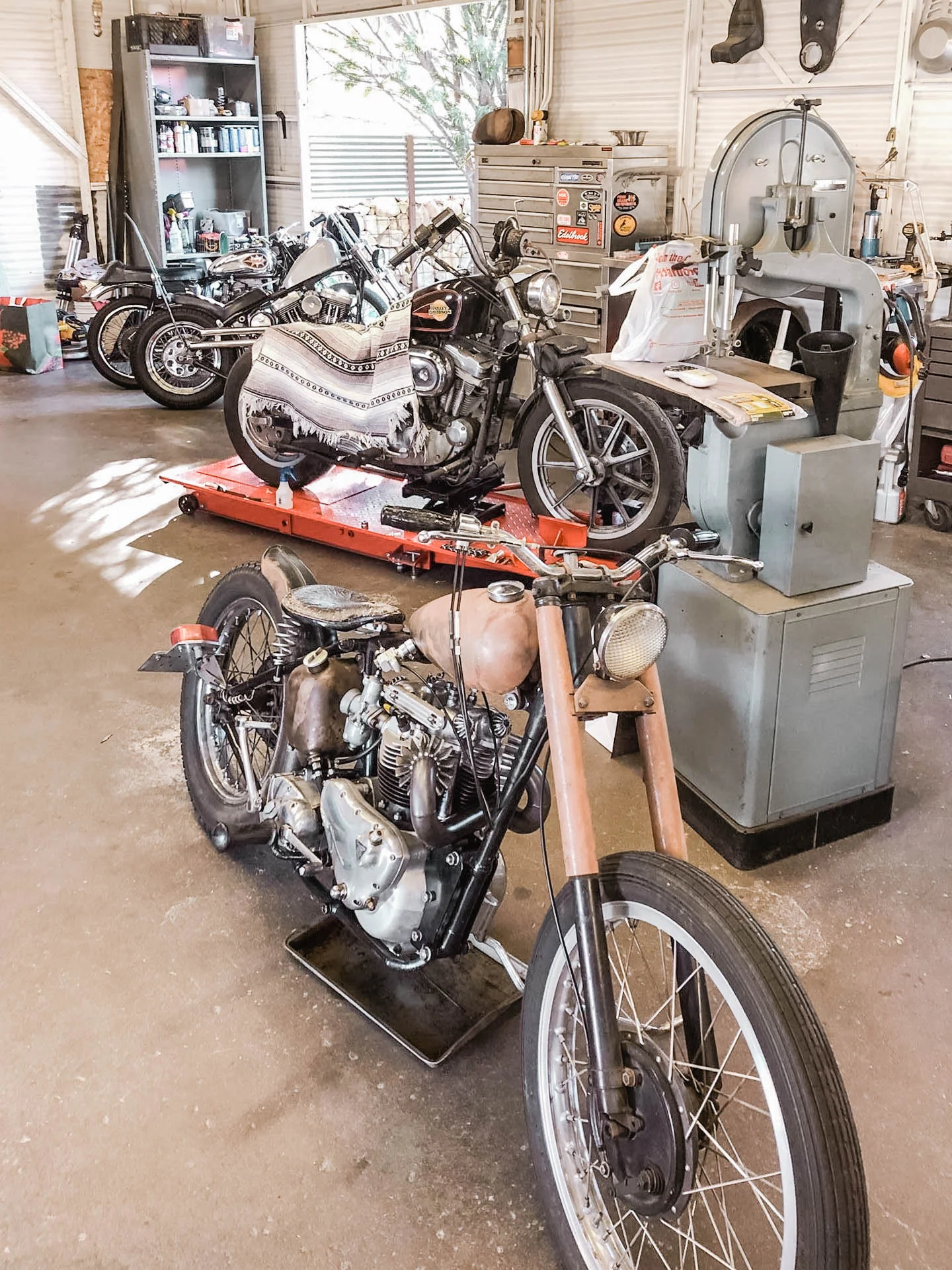 FEATURED FILMING LOCATION Olive Street Specials — LocationsHub