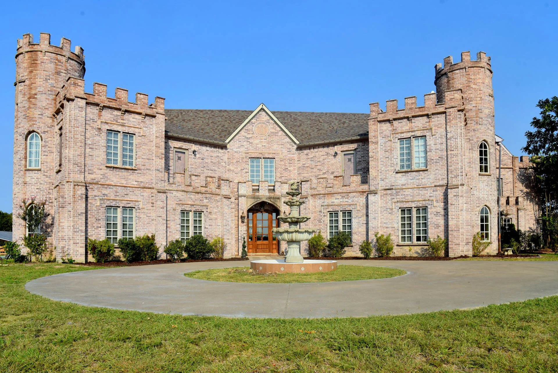 FEATURED FILMING LOCATION Castle Waterford — LocationsHub