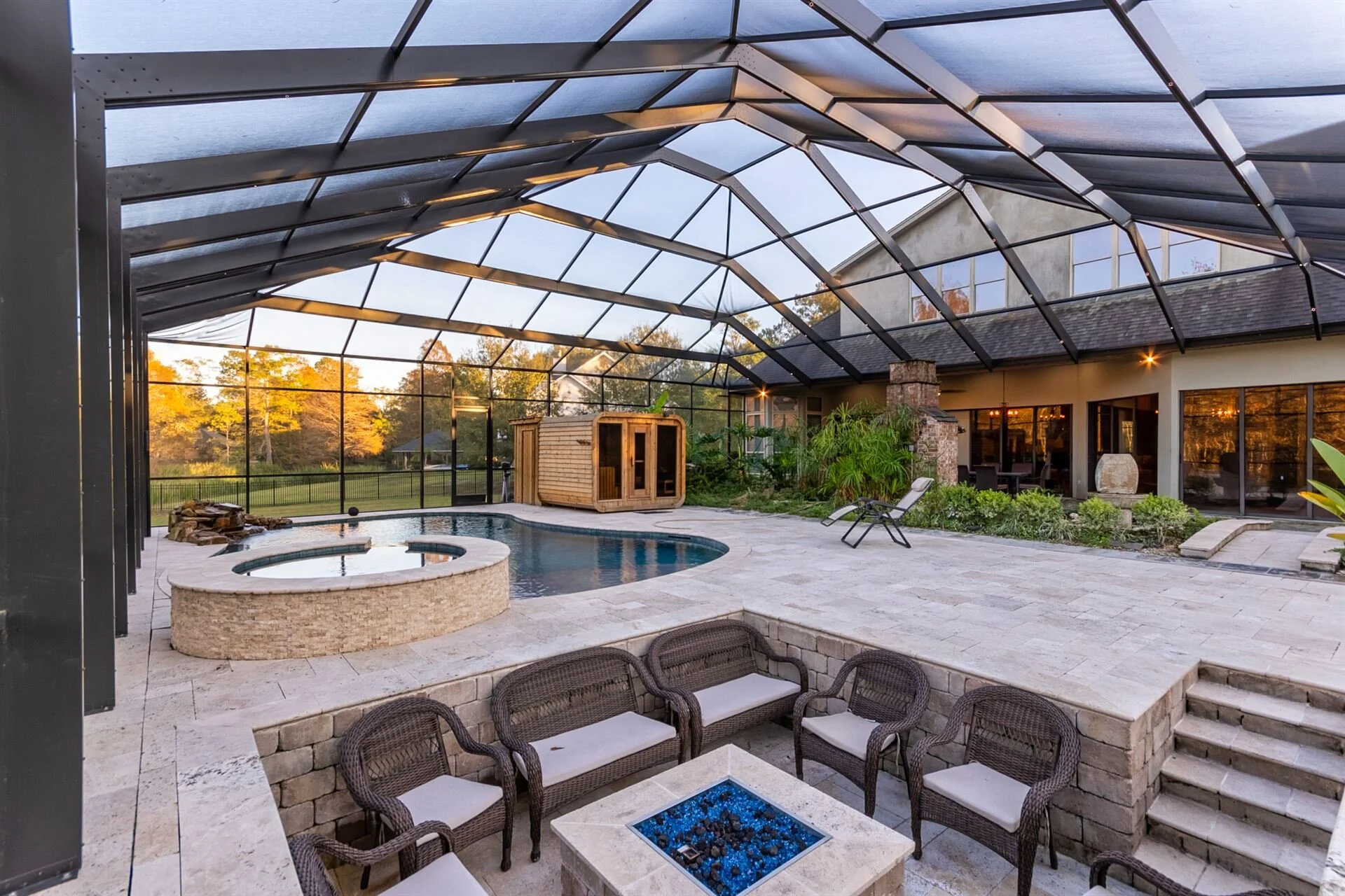 FEATURED FILM LOCATION Live Oak Manor — LocationsHub