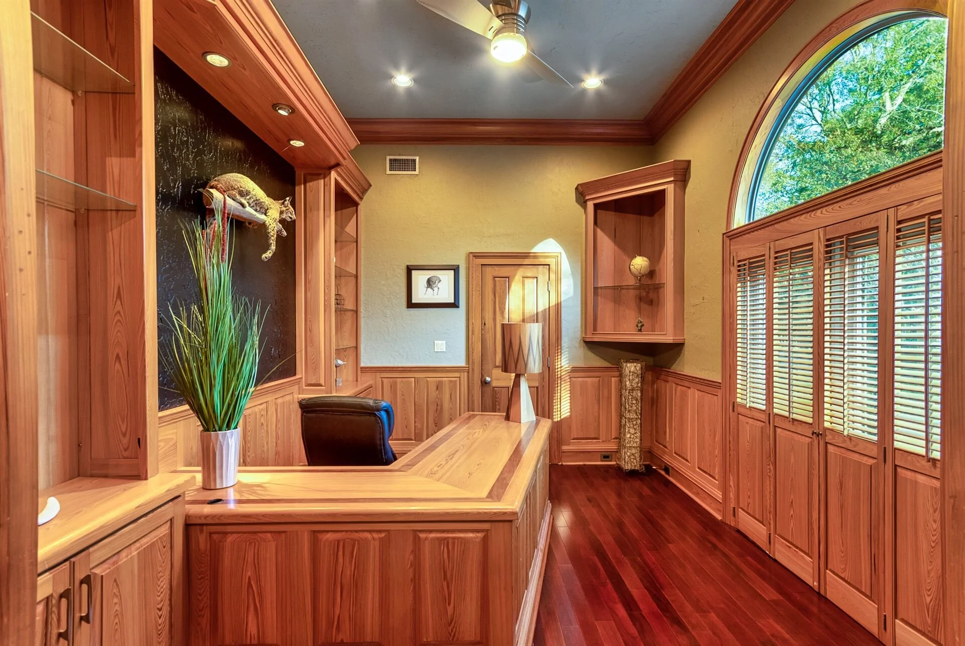 FEATURED FILM LOCATION Live Oak Manor — LocationsHub