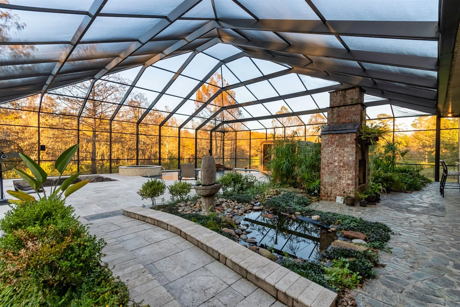 FEATURED FILM LOCATION Live Oak Manor — LocationsHub