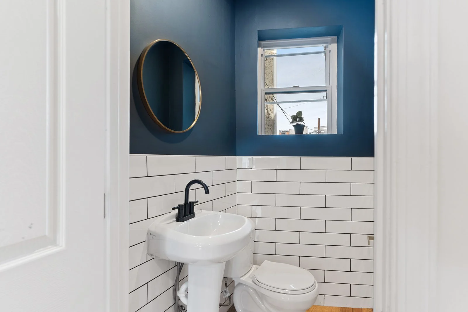 FEATURED FILM LOCATION Urban Farmhouse Row Home — LocationsHub