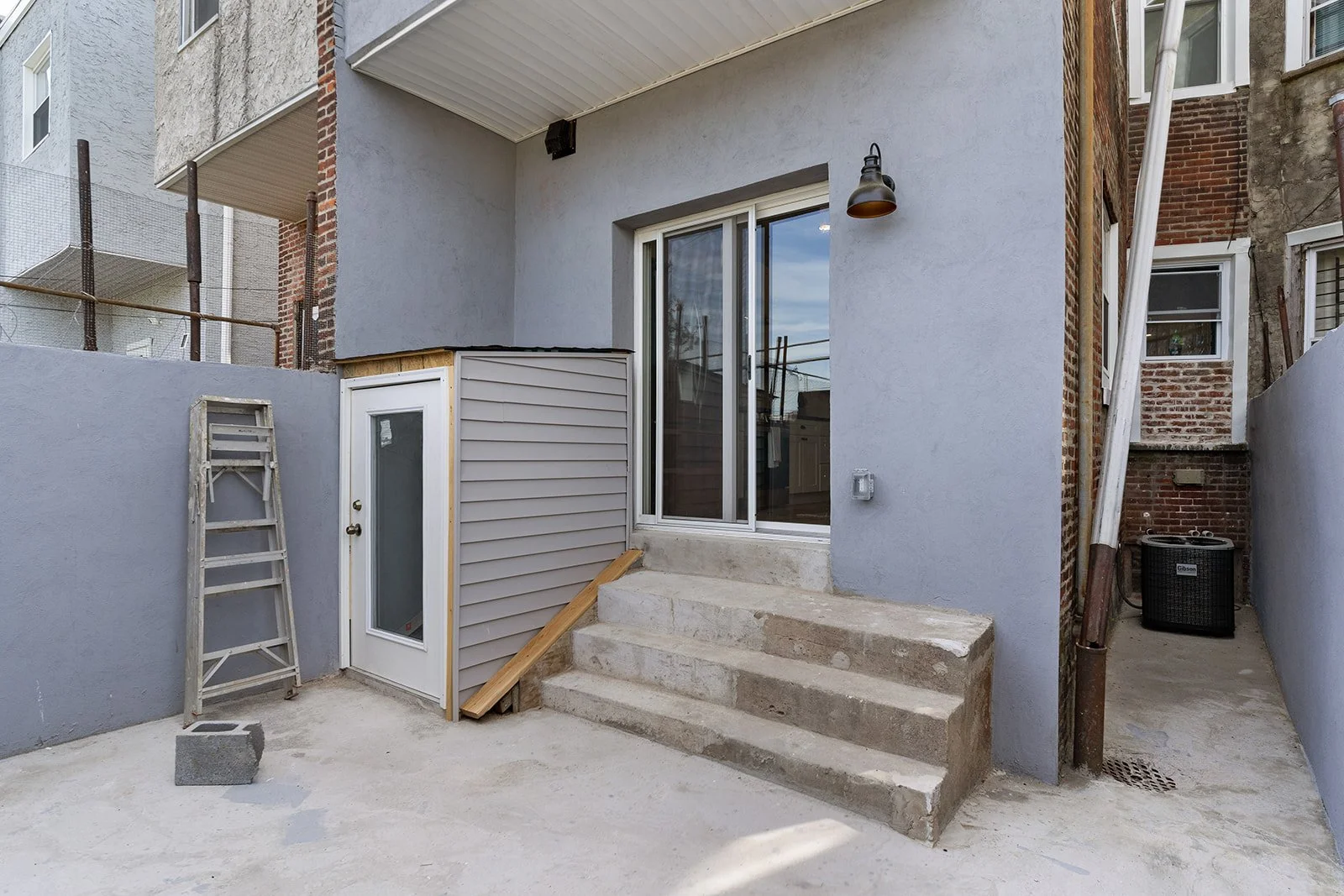 FEATURED FILM LOCATION Urban Farmhouse Row Home — LocationsHub