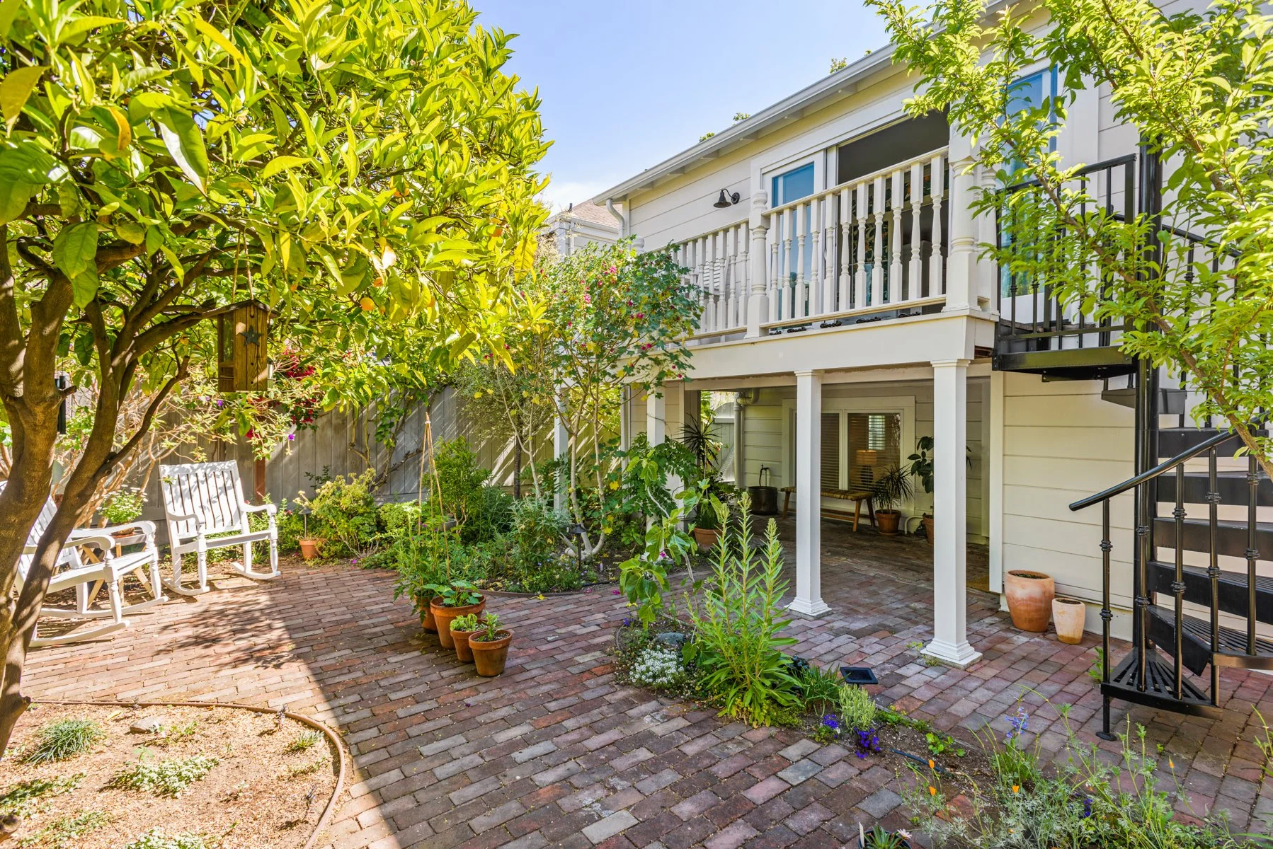 FEATURED FILM LOCATION Alameda House — LocationsHub