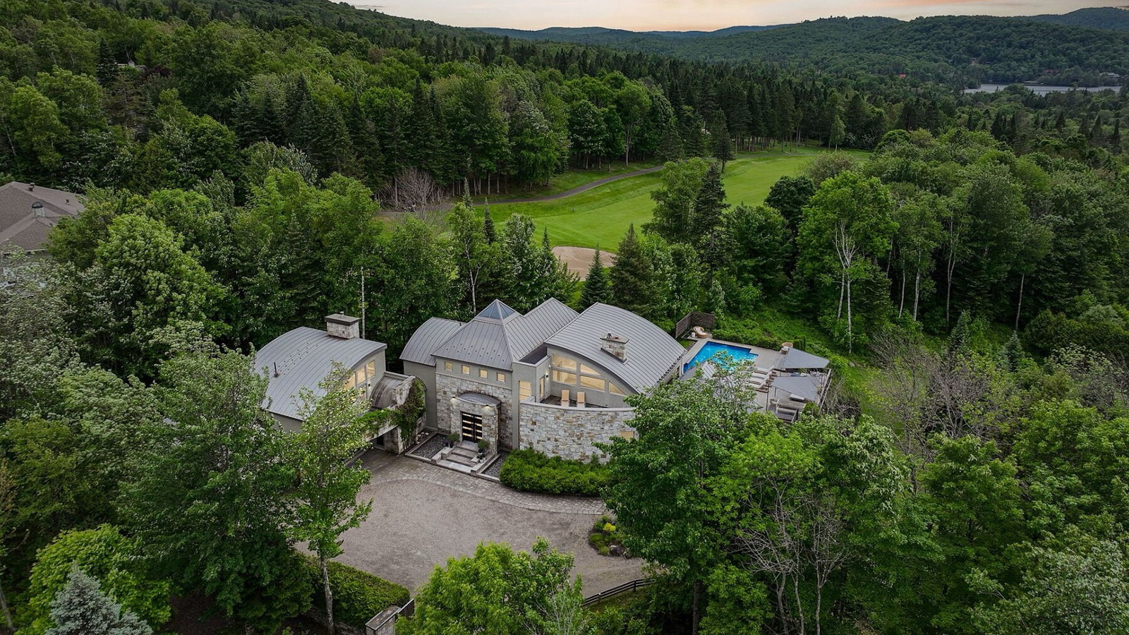 FEATURED FILM LOCATION: St. Andrews Contemporary Residence