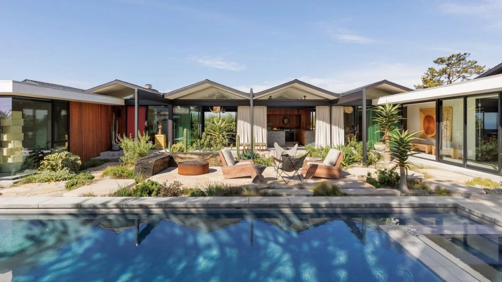 FEATURED FILM LOCATION: Mid-Century Modern Pierre Koenig-Designed Home