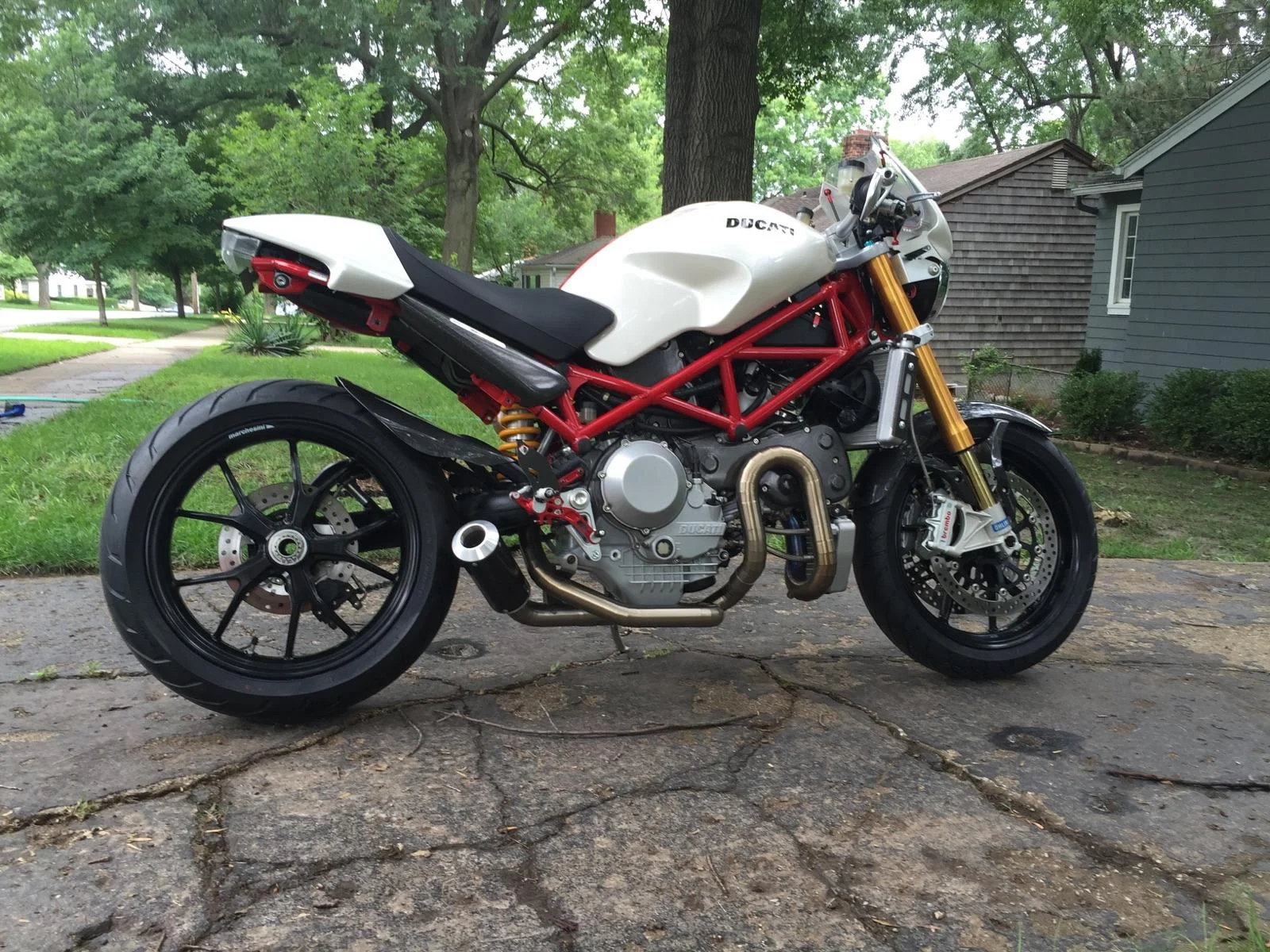 Ducati Monster 796 кастом