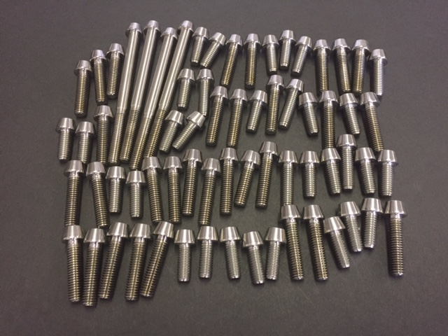 MH900 Titanium Bolt Kit