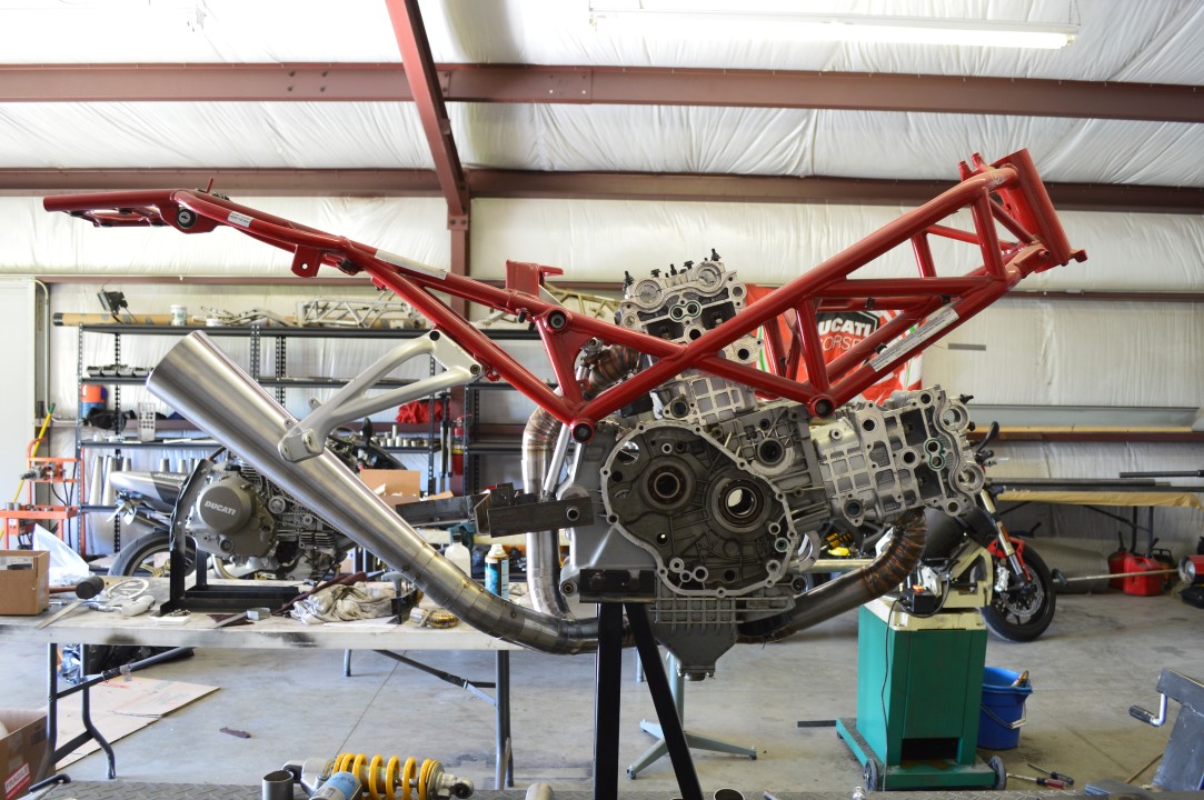 S2R,S4R,S4RS 2-1 Exhaust
