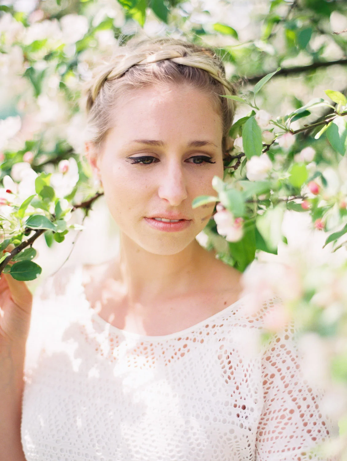 kateweinsteinphoto_molly_cherryblossoms8.jpg