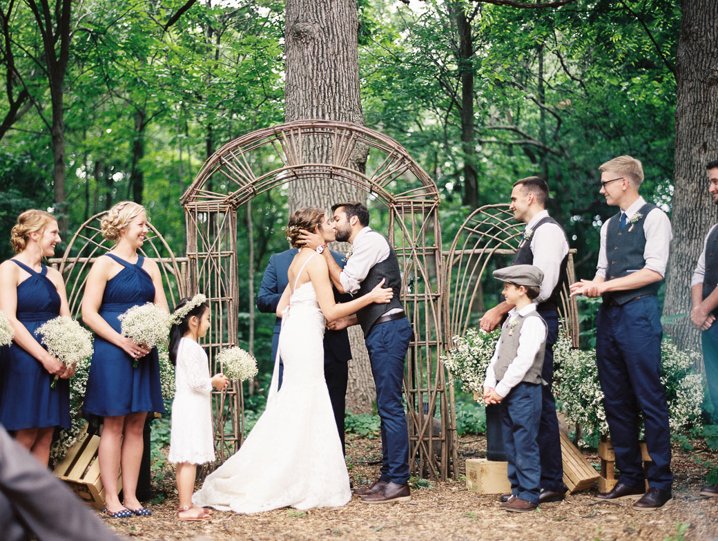 kateweinsteinphoto_farm_at_dover_milwaukee_wedding179.jpg