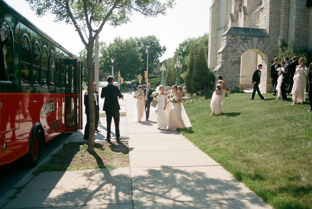 kateweinsteinphoto_milwaukee_pfister_hotel_wedding-135.jpg