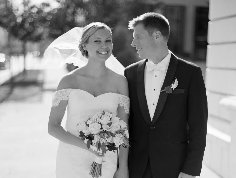kateweinsteinphoto_milwaukee_pfister_hotel_wedding-141.jpg