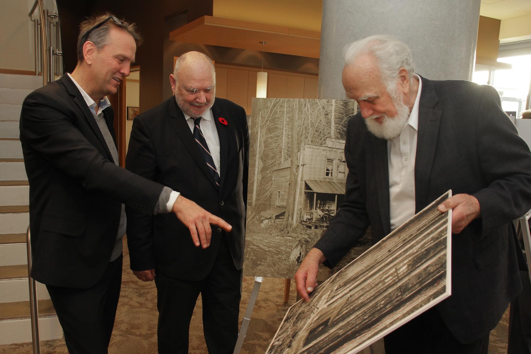L-R: Reid Shier (Presentation House Gallery), Rainer Müller (PARC), and Uno Langmann (Collector) | IMAGE: ELETTRA COMMUNICATIONS