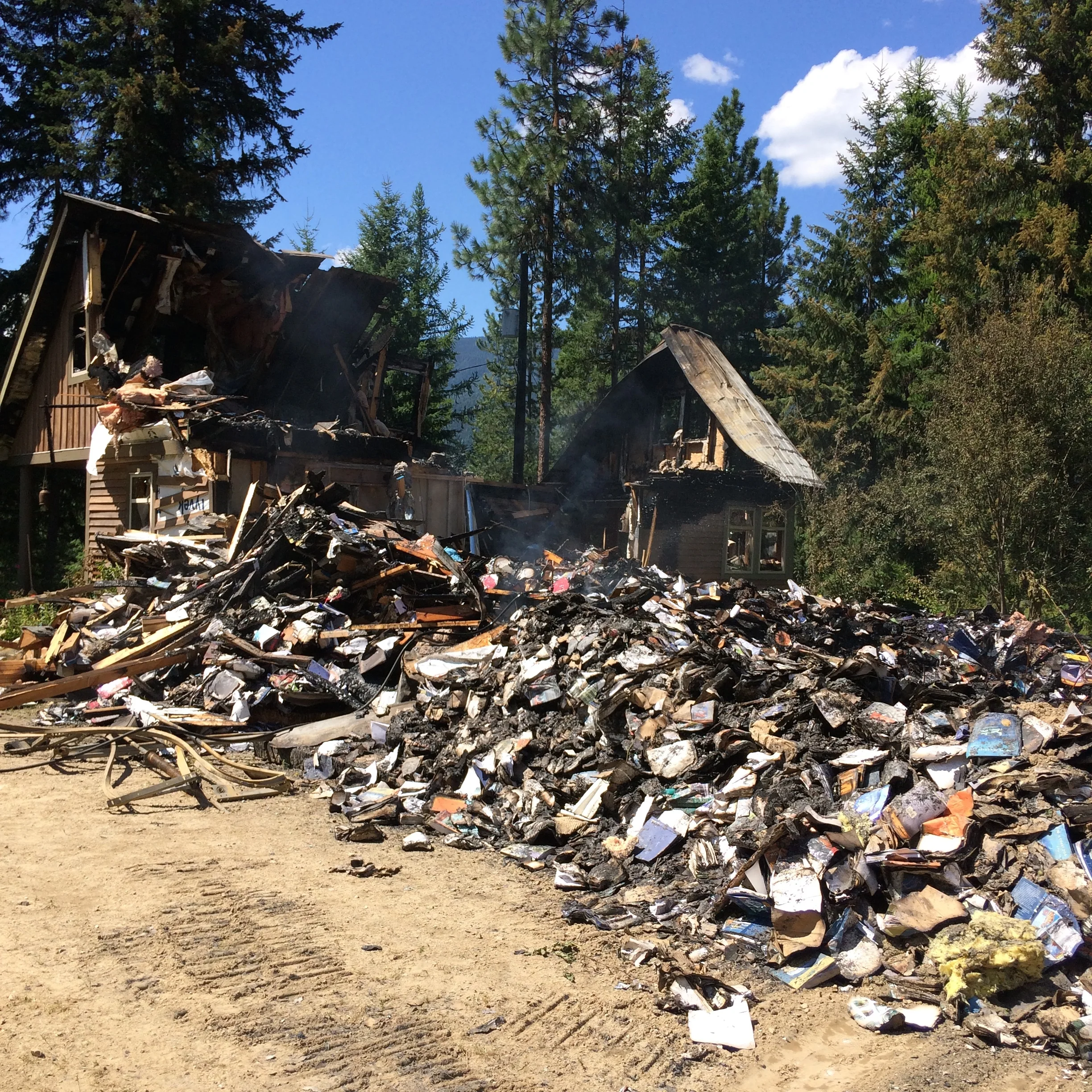 The aftermath of the Sono Nis fire. | Image: Sono Nis Press.
