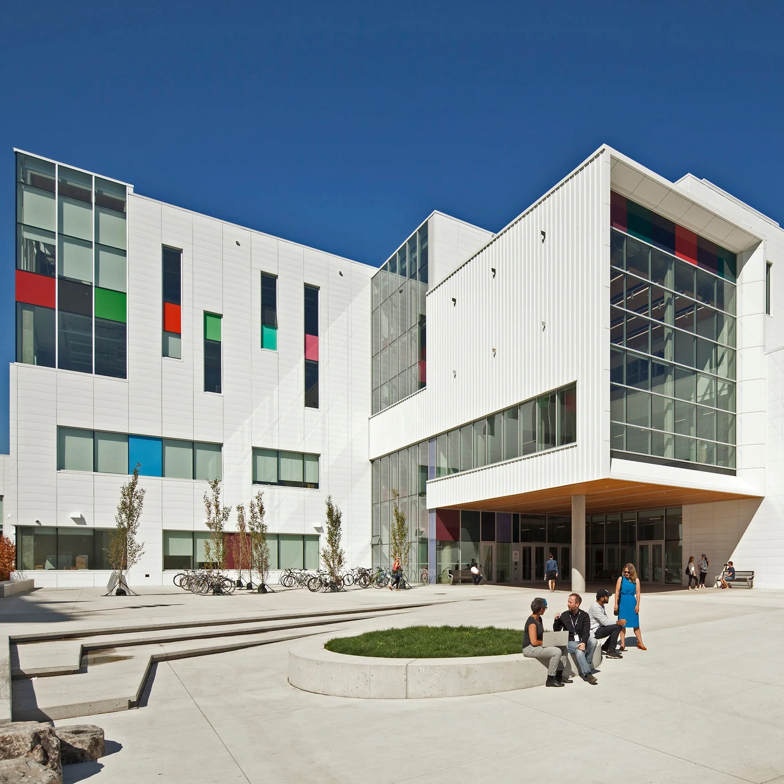 New Emily Carr University Program Trains Immigrant and Refugee Women in Tech