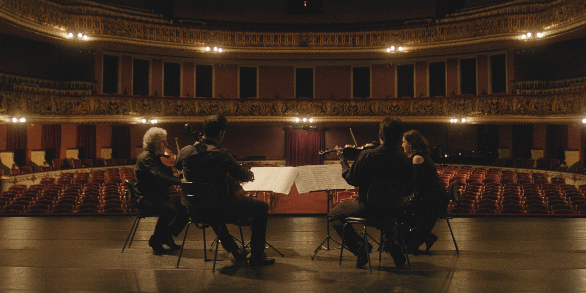 TEATRO PLANO SEQUENCIA_Still013.jpg