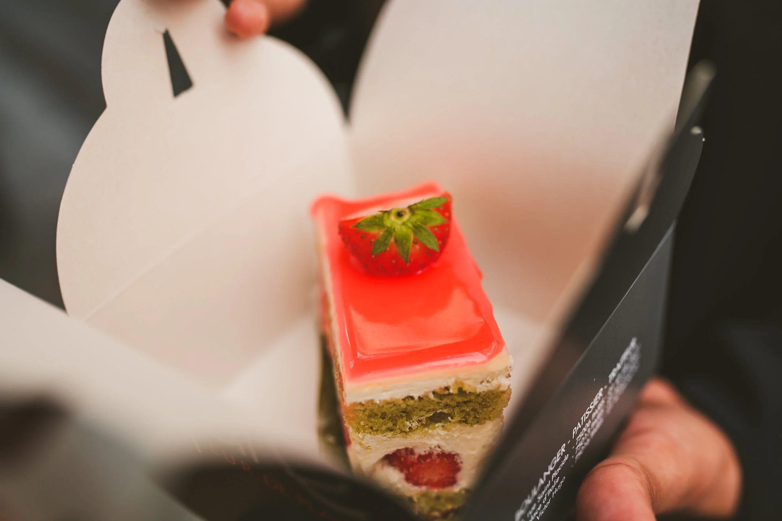 I’m not really a foody kinda guy but the deserts in Paris are to die for. 