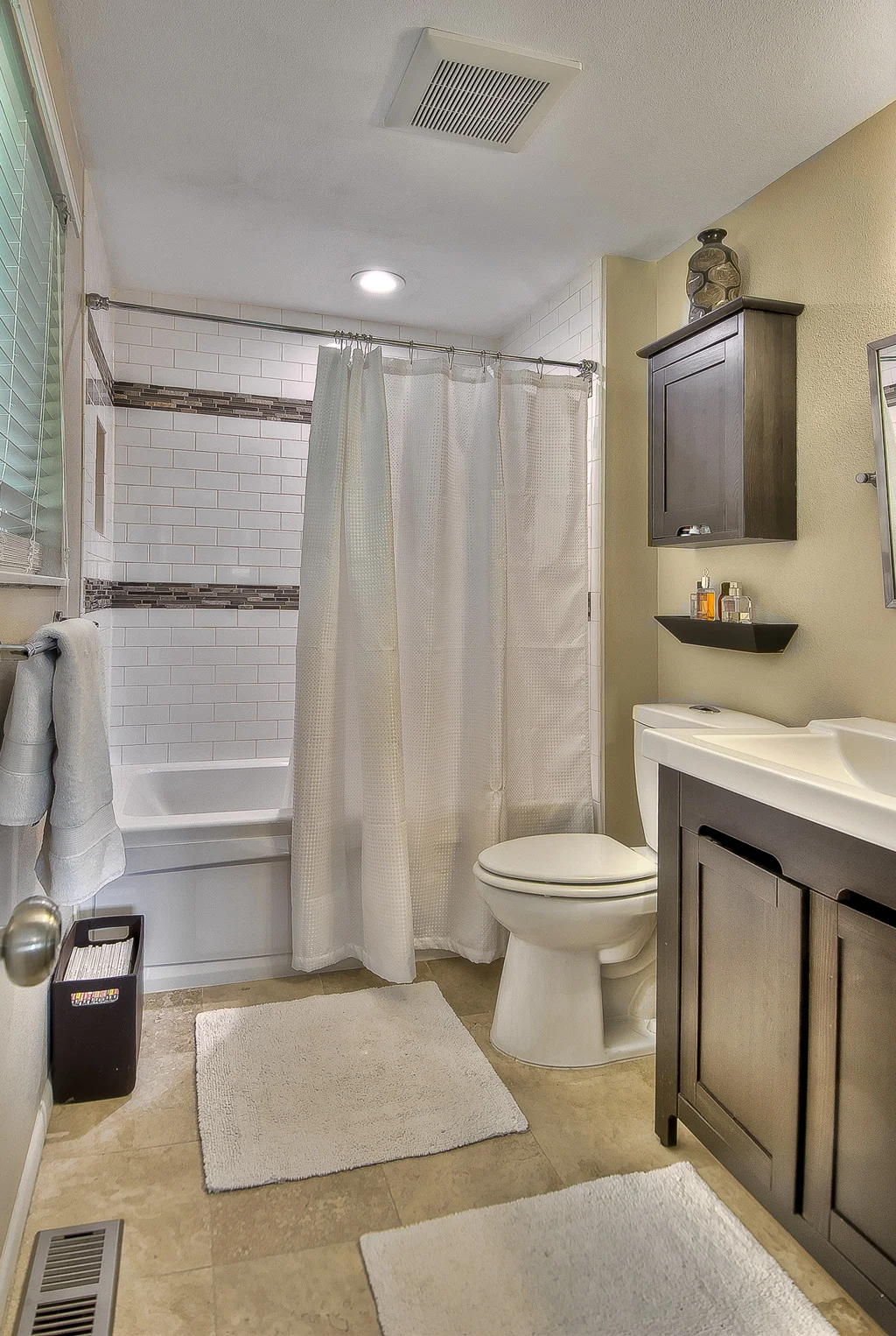 mls_bath.jpg