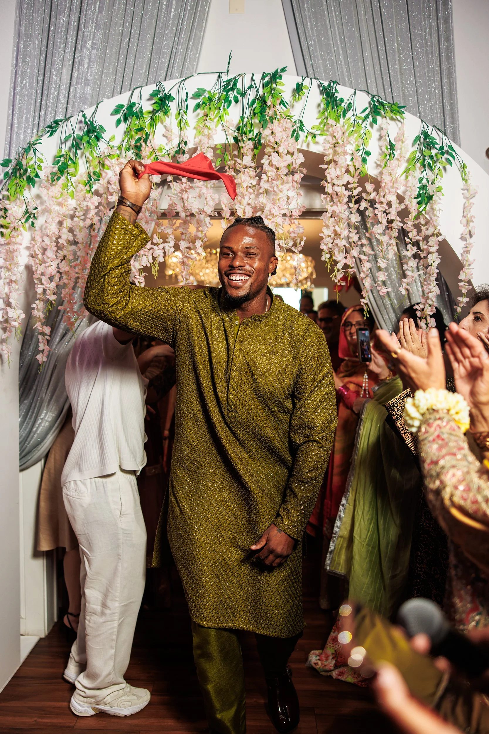 08242026_Alvin+Amal_Mehndi_ASHGPHOTO_318A7786w.jpg