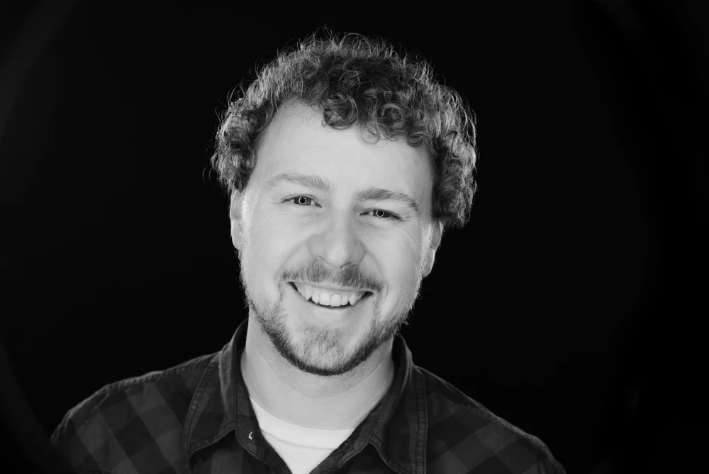 HeadShotPhoto4Web.jpg