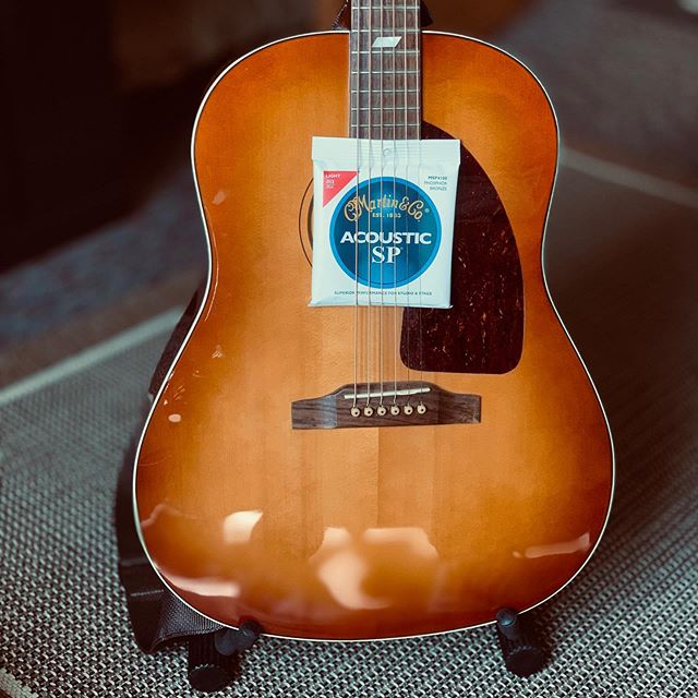 New strings for the gig at Big Lake Brewing!  #martinstrings #epiphonetexan