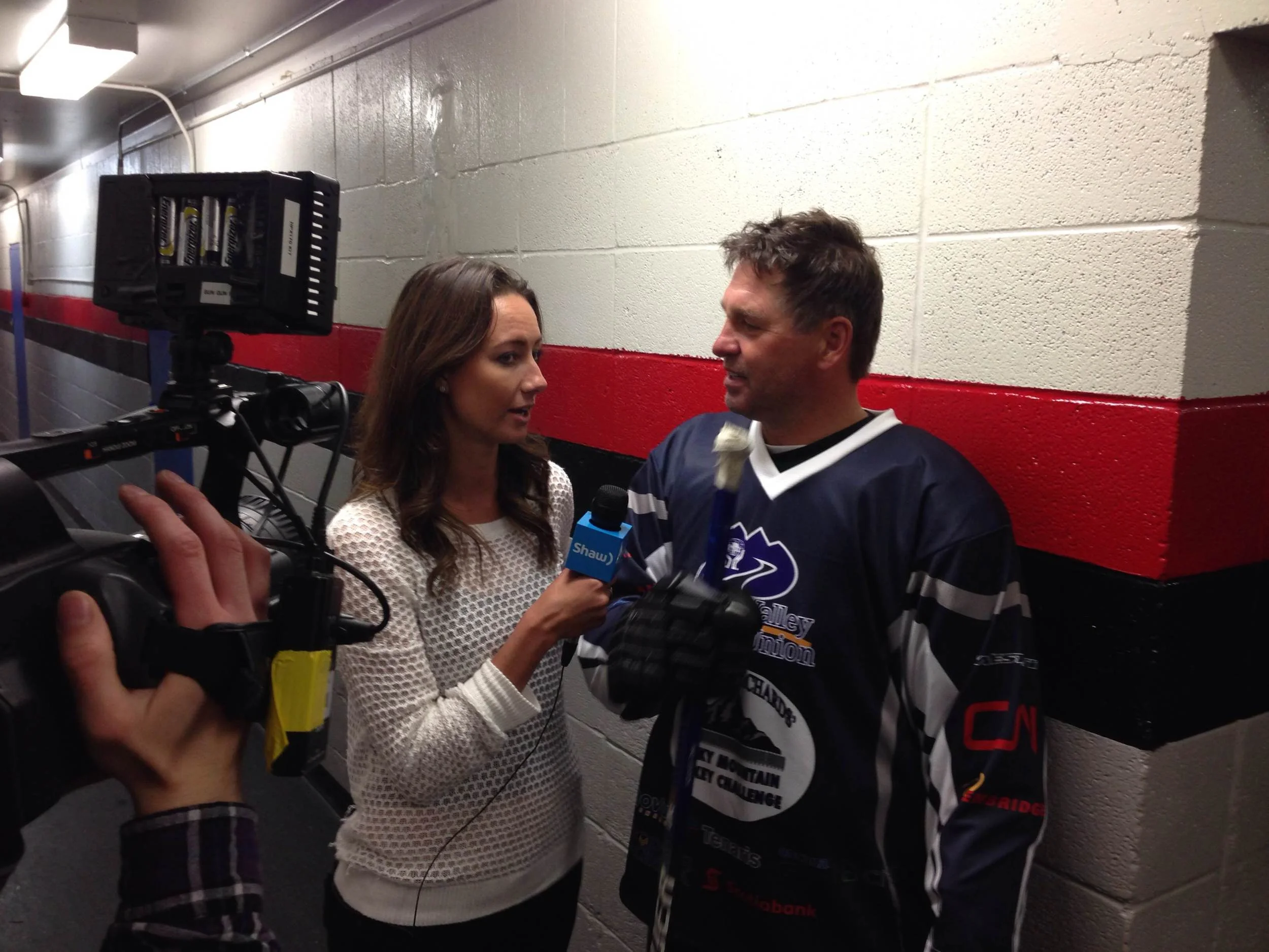 Interviewing Kelly Hrudey at the Rocky Mountain Hockey Challenge