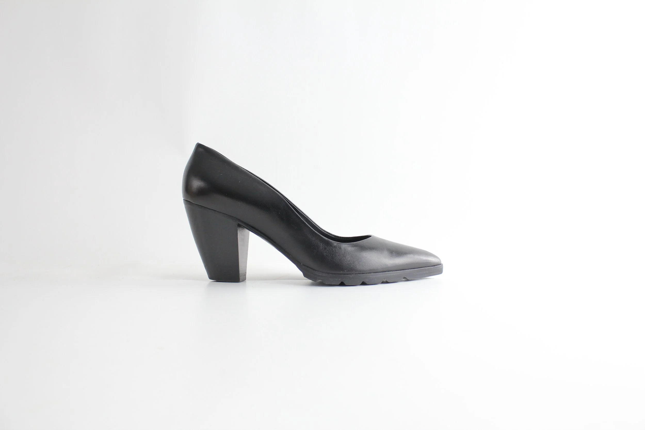Vintage Walter Steiger Black Leather Pointed Toe Pump