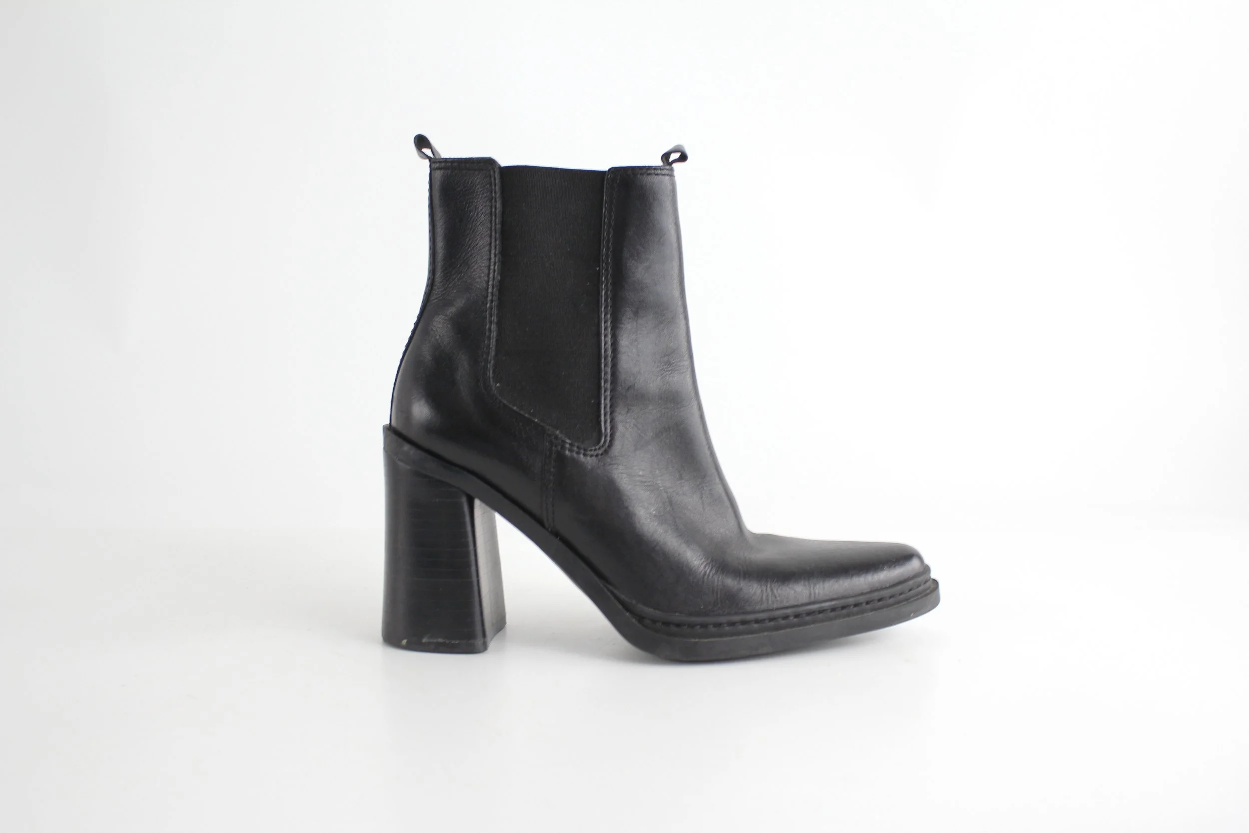 1990s Black Leather Pointed Toe Gored Ankle Boots