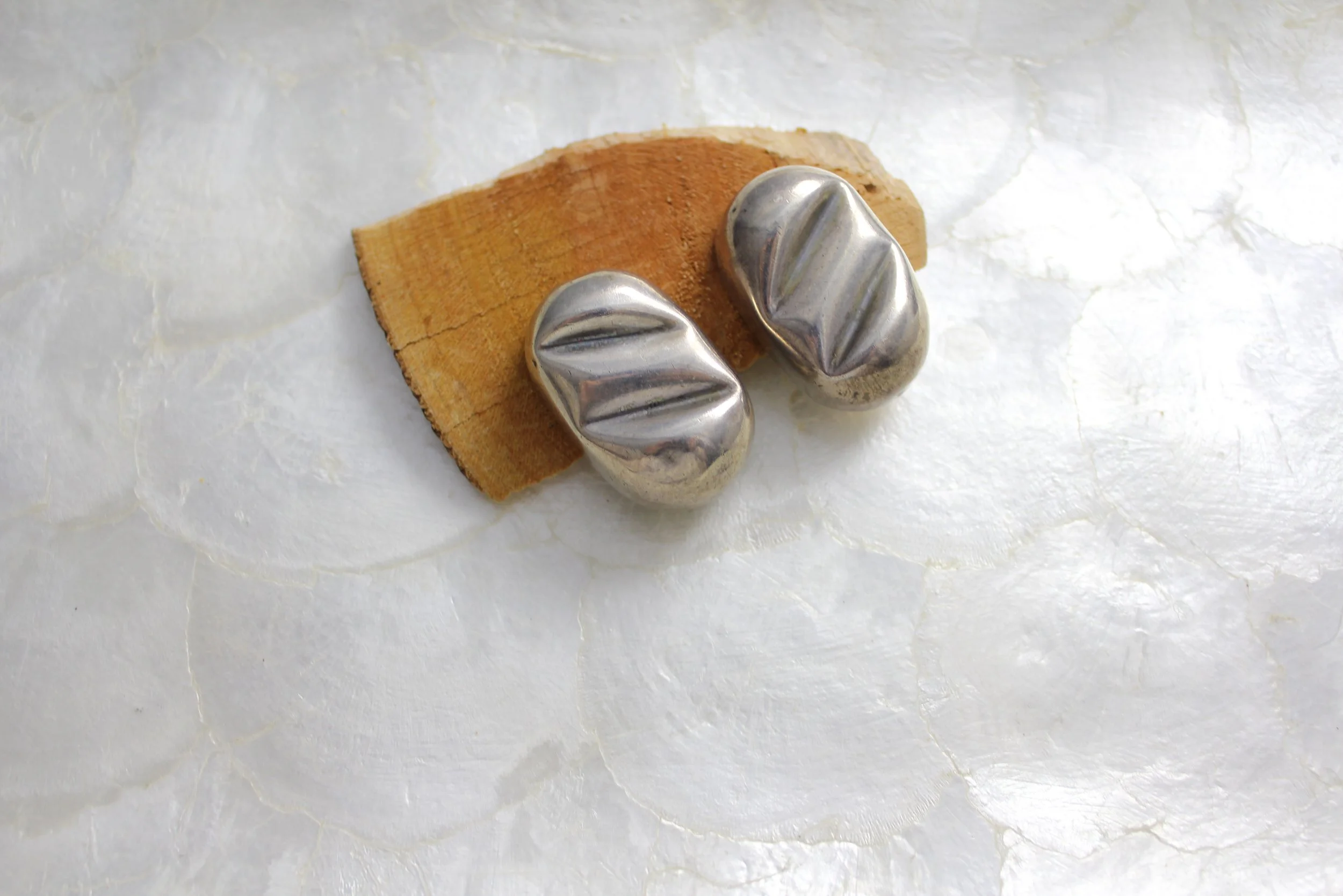 Vintage Moulage Modele Sterling Oval Clip-On Earrings