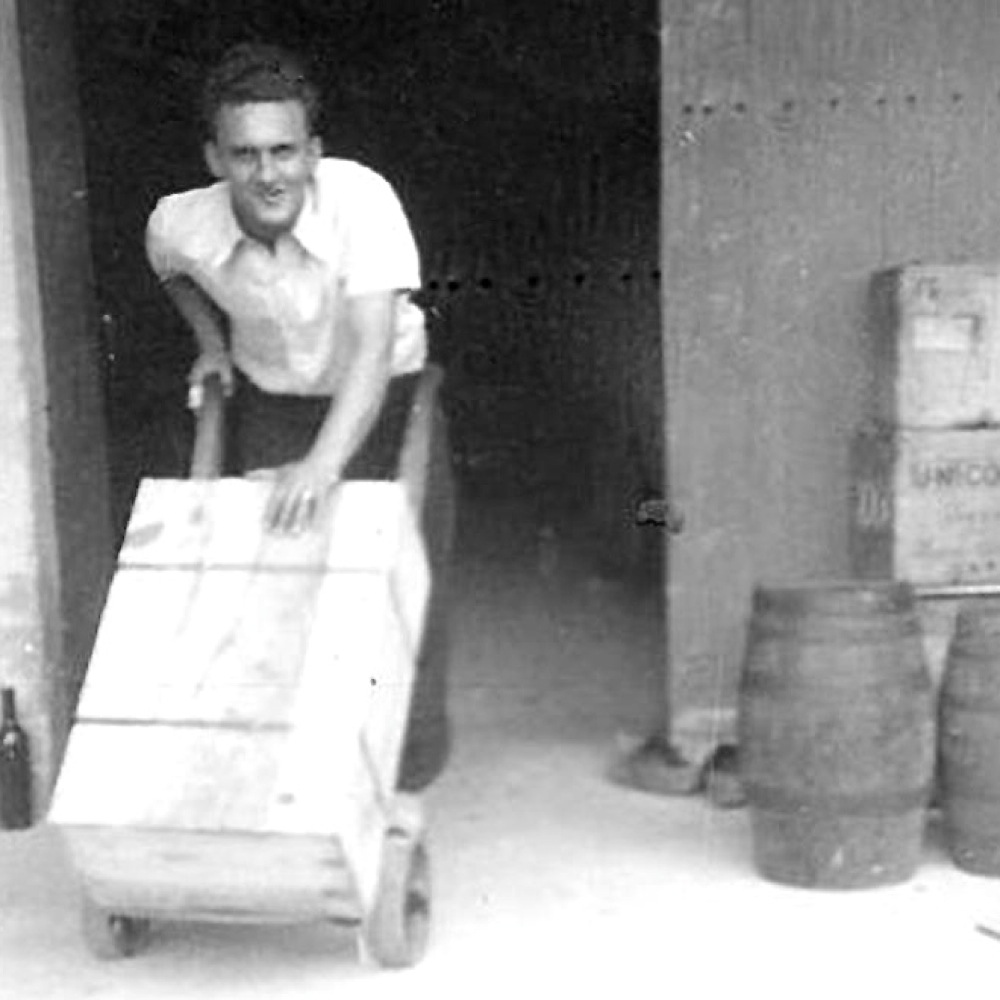 Preparing a wine shipment - Circa 1948