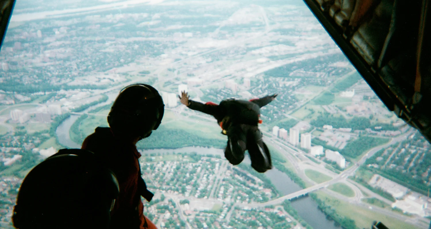 INSIGHTS-SKYDIVE-TOP.jpg