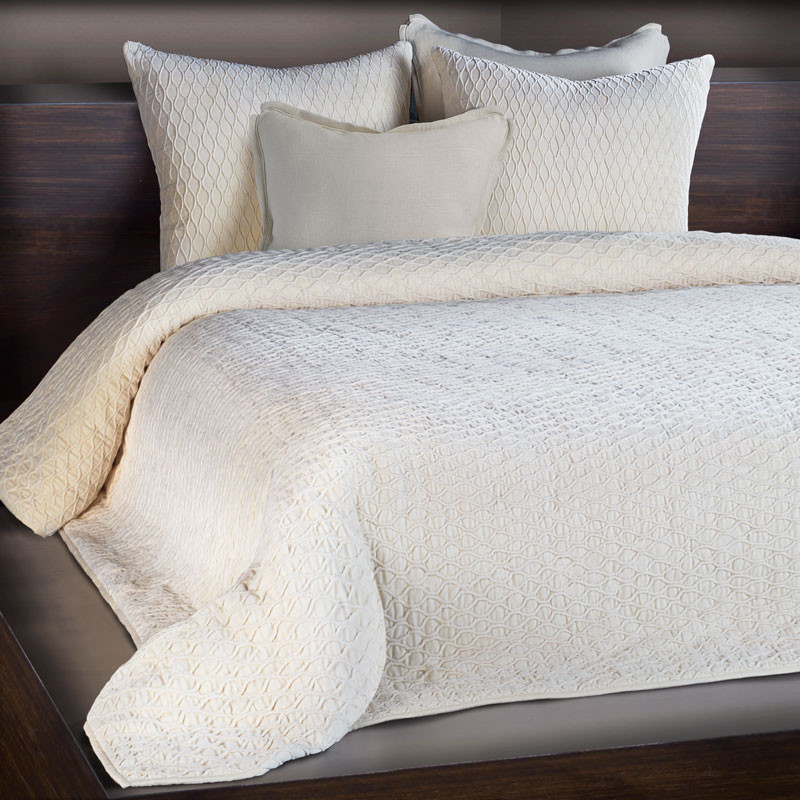 Lena, CHAURAN - Couette et Taie d'Oreille de point européen du velours de coton de luxe réversible. A partir à SORS