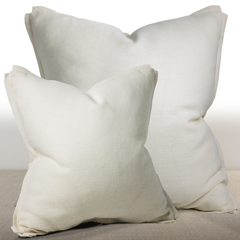 Dorian, CHAURAN - Housses de coussin accent de toile de lin avec un décor de bord. A partir à SORS